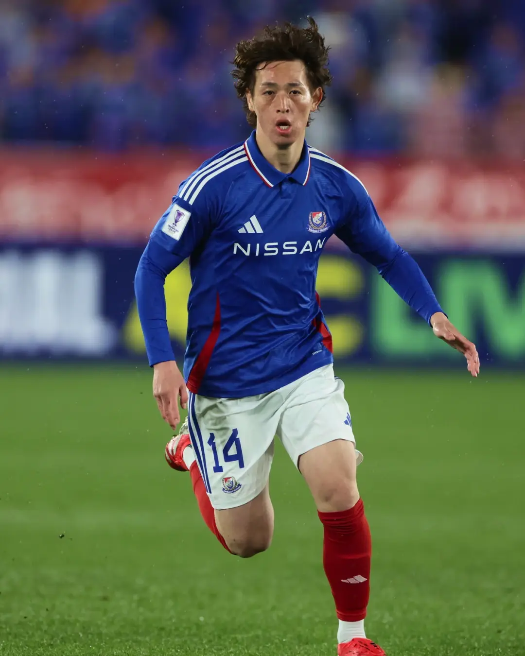 关于亚冠今晚再迎强敌，塞维利亚远射贴柱，主帅态度：质疑声仍在，轮换策略成焦点的信息