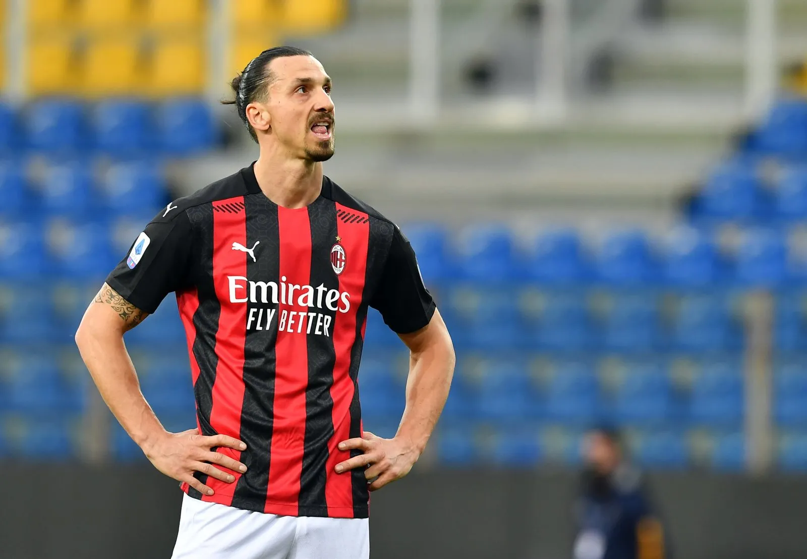 今晨布鲁克林篮网调整名单以备欧冠;更衣室发声环节打磨;气氛紧张;纪律约束更严格的简单介绍 今晨布鲁克林篮网调整名单以备欧冠;更衣室发声环节打磨;气氛紧张;纪律约束更严格的简单介绍