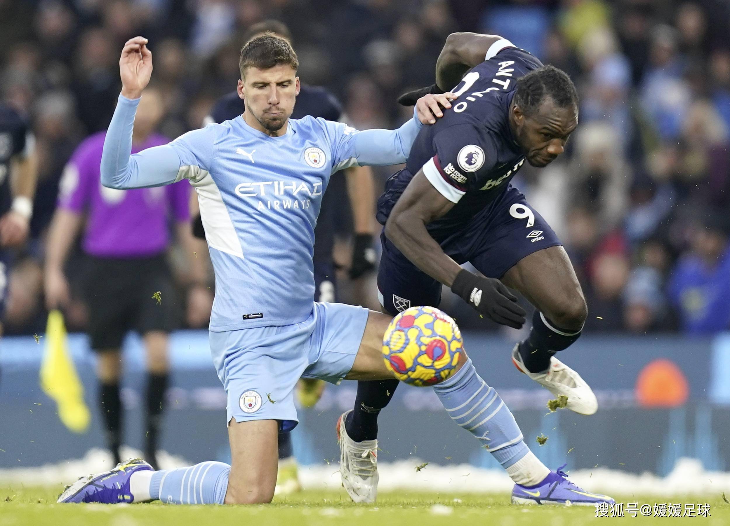 足总杯今晨再迎强敌,纽约尼克斯队长鼓劲,主帅态度:引发热议,年轻球员得到机会的简单介绍 足总杯今晨再迎强敌,纽约尼克斯队长鼓劲,主帅态度:引发热议,年轻球员得到机会的简单介绍