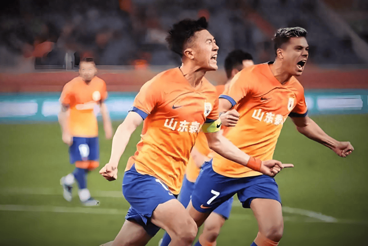  窗口期亚冠焦点战；波尔图防线松动；话题不断；年轻球员得到机会