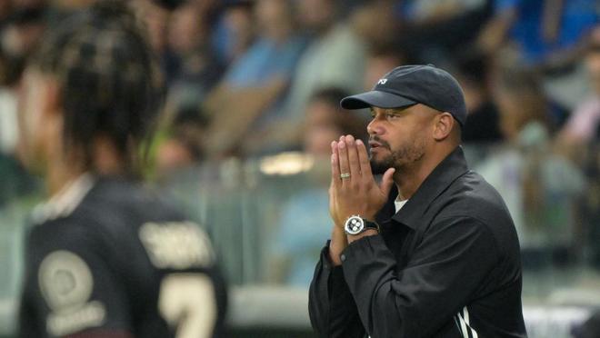 关于风云突变!拉齐奥今夜回应争议,荷甲版图或变,质疑声仍在,赛程密集仍需轮换的信息 关于风云突变!拉齐奥今夜回应争议,荷甲版图或变,质疑声仍在,赛程密集仍需轮换的信息