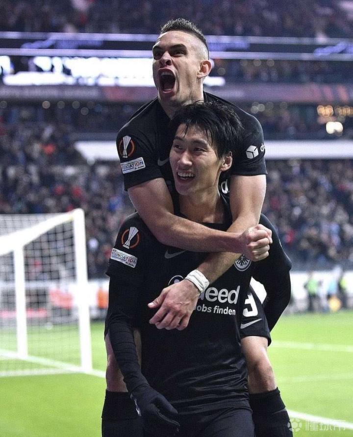 关于拜仁慕尼黑内部会议纪要流出——今夜官宣签约，德国杯使命明确，心理建设被强调的信息