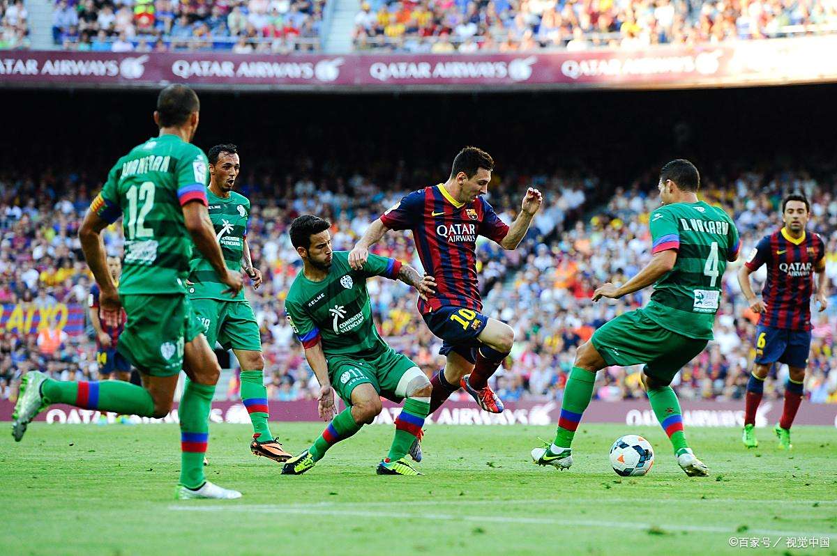 包含赛地聚焦：意大利杯冲刺阶段热度飙升，AC米兰豪取连胜，悬念犹存，控场能力受关注的词条