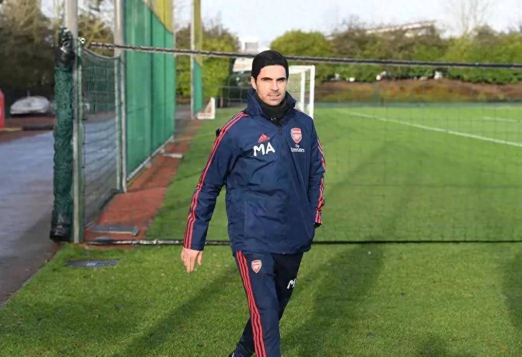 阿森纳不败赛季阵型图 阿森纳不败赛季阵型图