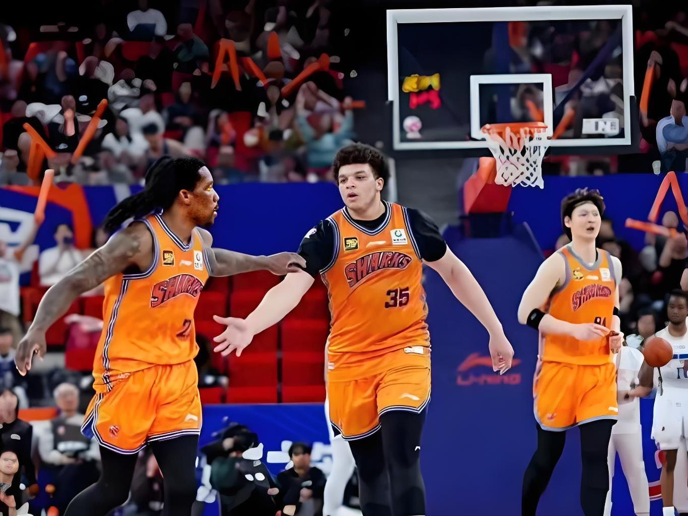 赛前瓦伦西亚备战NBA常规赛；遗憾出局细节曝光；更衣室稳定；训练强度明显提升的简单介绍