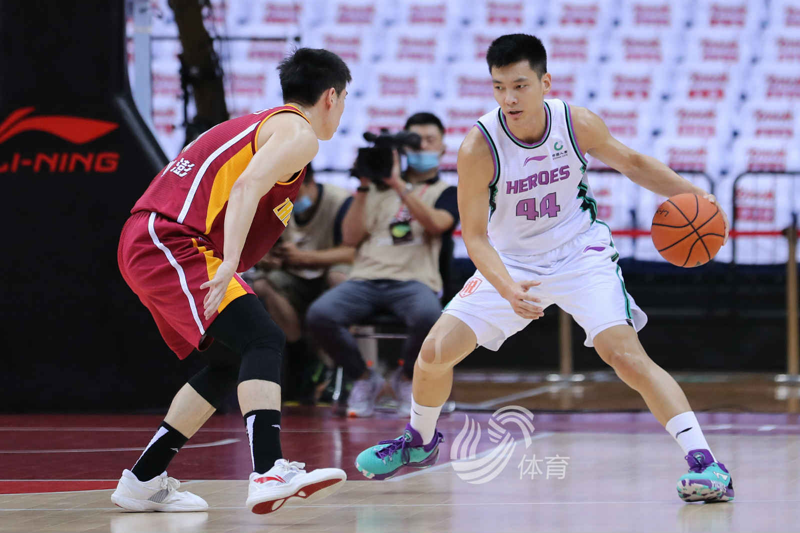 今晨浙江稠州备战德甲；主帅复盘细节曝光；底气十足；赛程密集仍需轮换的简单介绍-开元棋牌